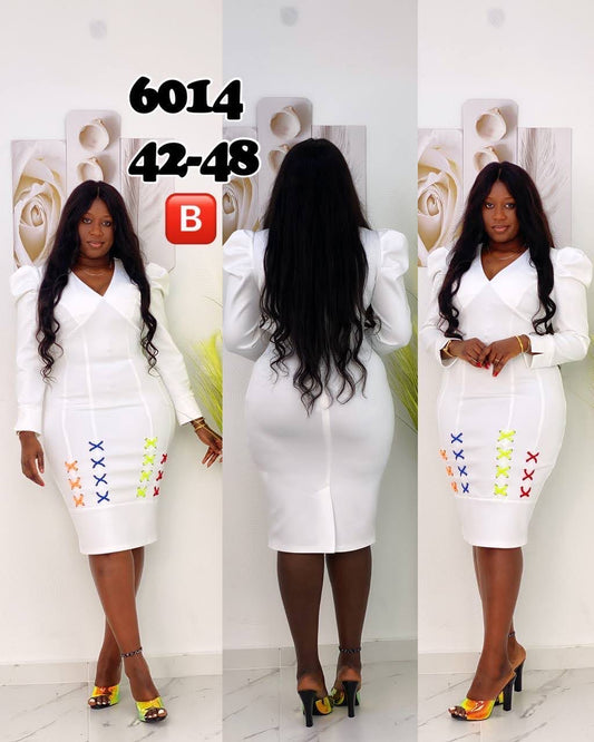 Miss Luzzia Fashion  Robe Courte Lacet